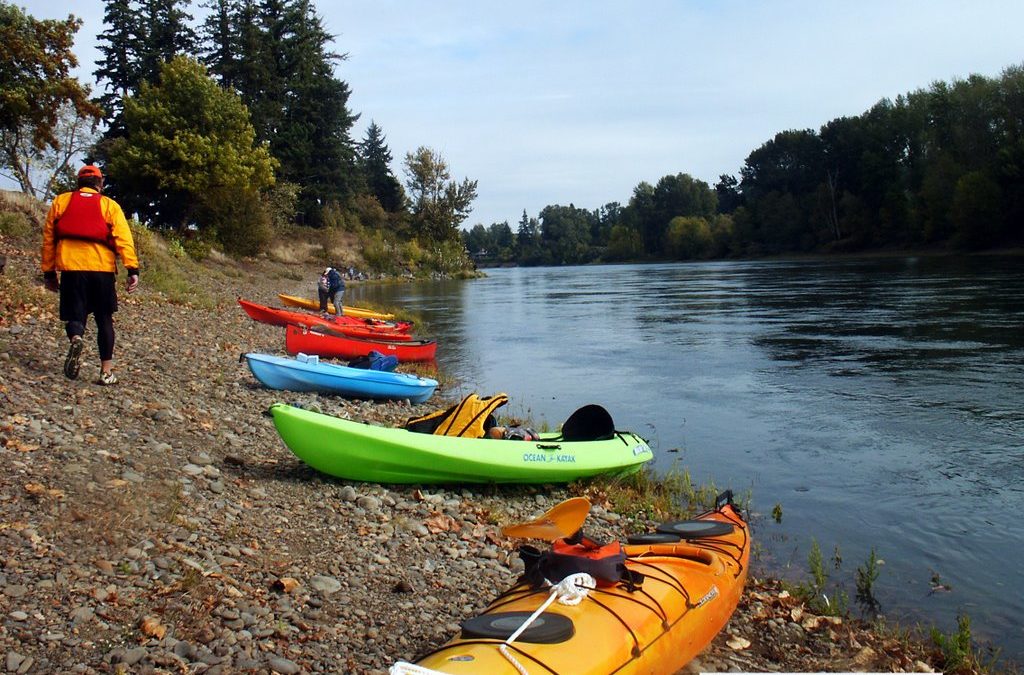 A Willamette River Experience: Kayaking from The Independence Hotel to Emil Mark Lloyd Fishing Hole